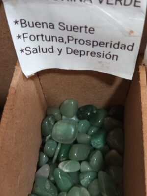 Piedras pequeñas. 1 unidad aventurina verde