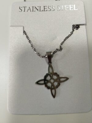 Colgante nudo de bruja en acero inoxidable con cadena incluida